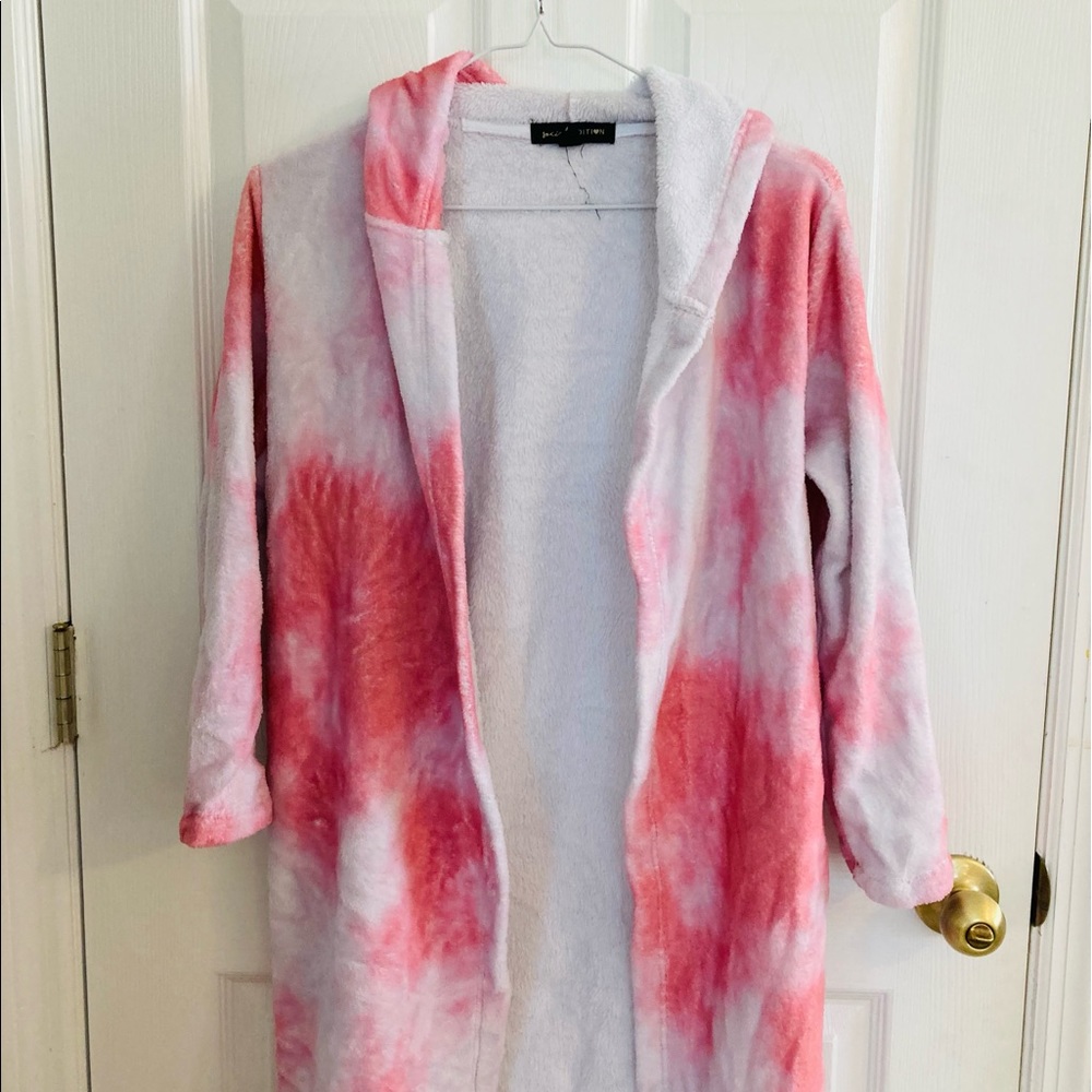 Pink tie-dye robe